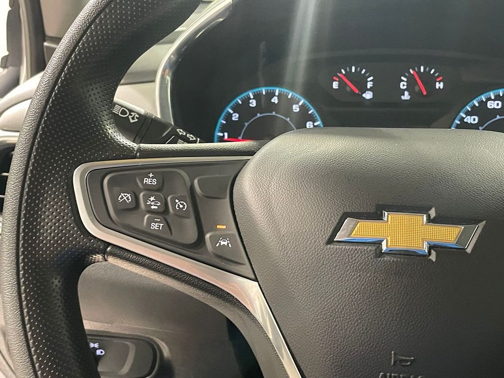Used 2023 White Chevrolet LS image 33