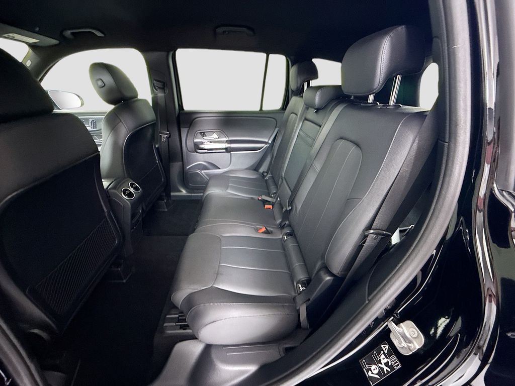 Used 2025 Night Black Mercedes-Benz GLB 250 image 21
