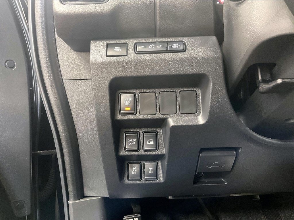 Used 2025 Black Nissan PRO-4X image 25