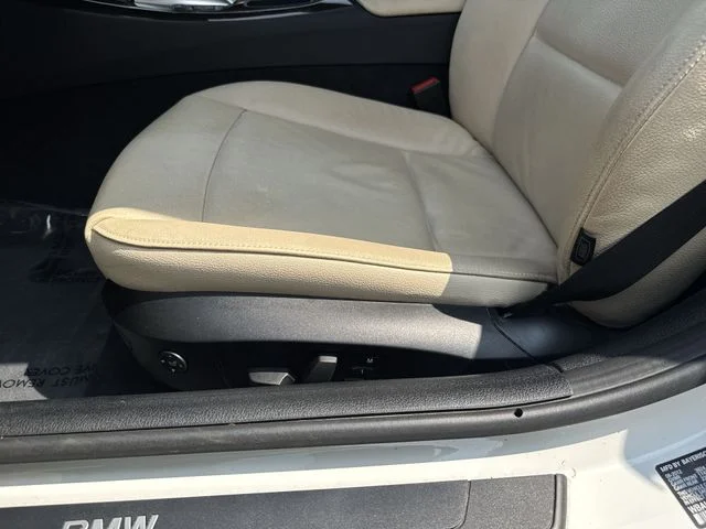 Used 2013 White BMW sDrive28i image 24