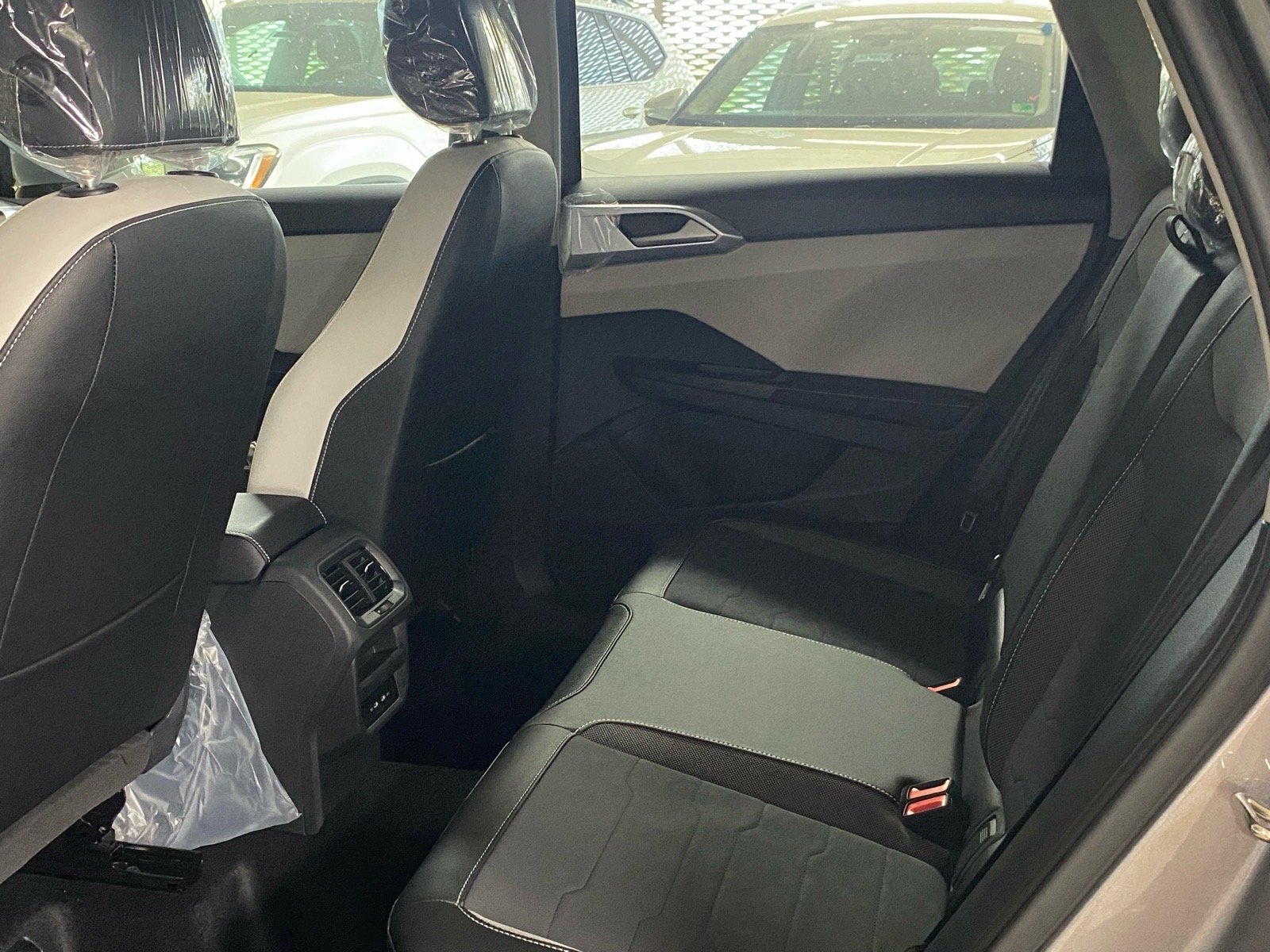 New 2026 Silver Volkswagen 1.5T SE image 11