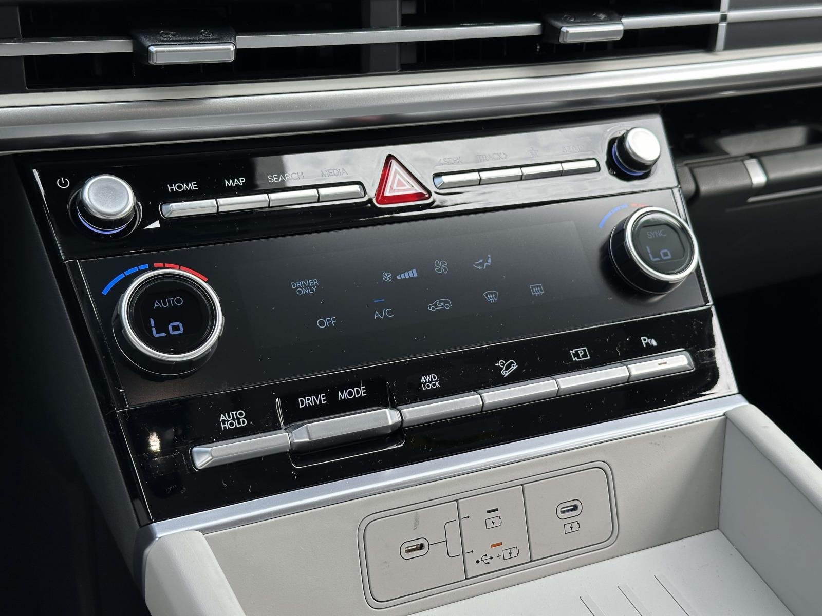 2026 Hyundai Santa Fe SE - Photo 35