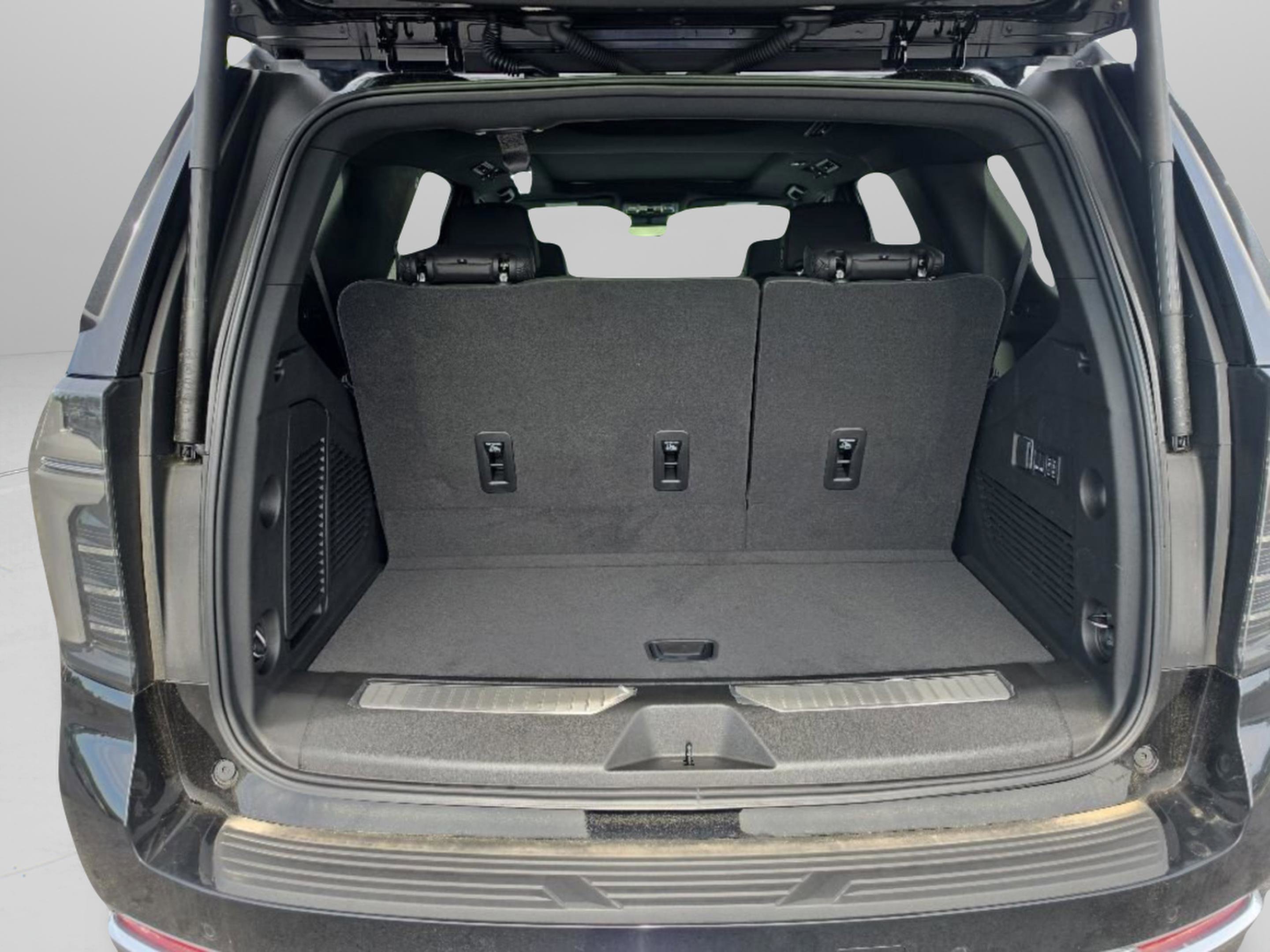2026 Chevrolet Tahoe High Country - Photo 10