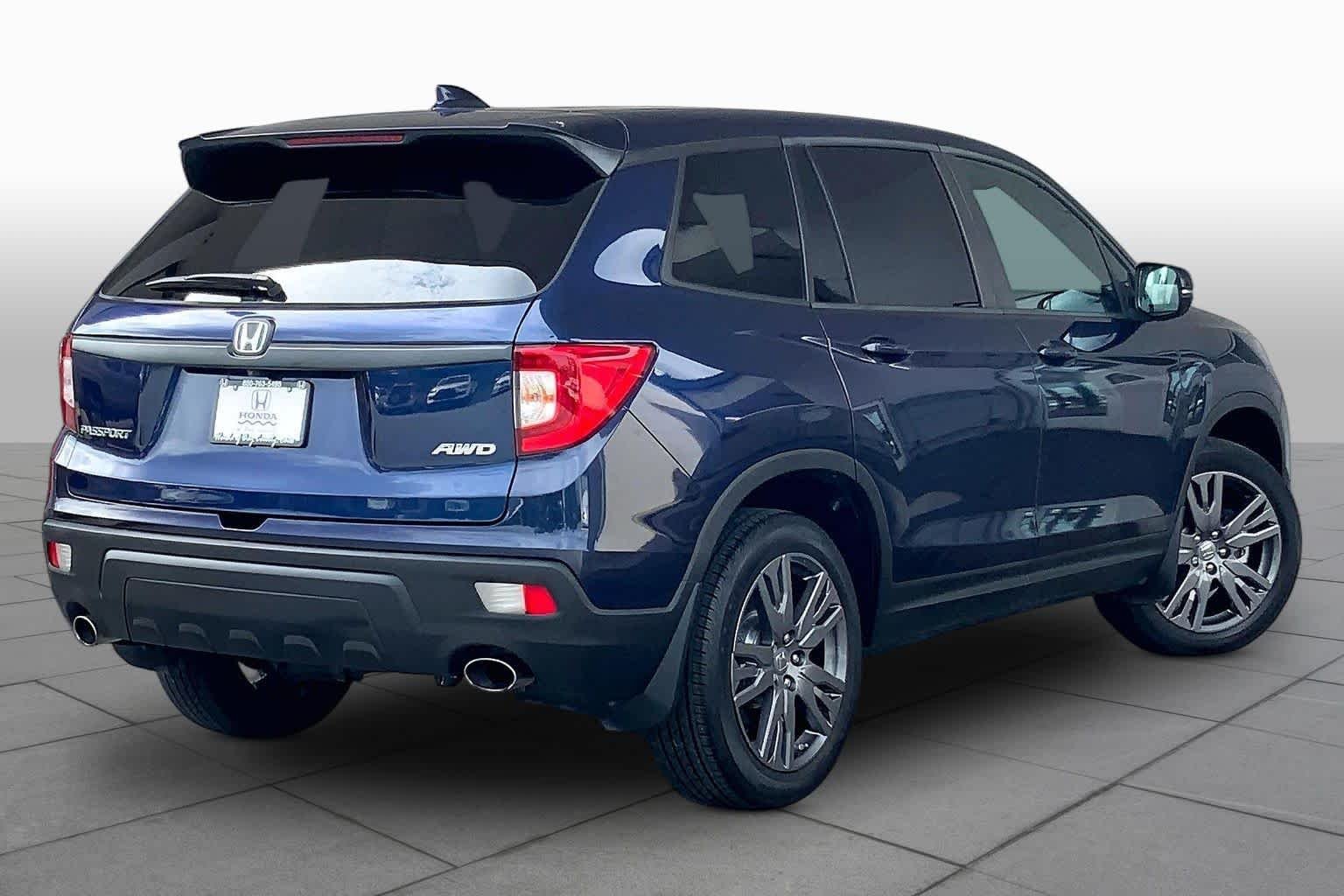Used 2021 Obsidian Blue Pearl Honda EX-L image 13