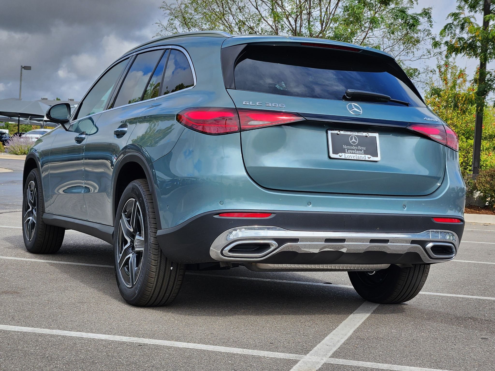 New 2027 Verde Silver Metallic Mercedes-Benz GLC 300 4MATIC® image 6