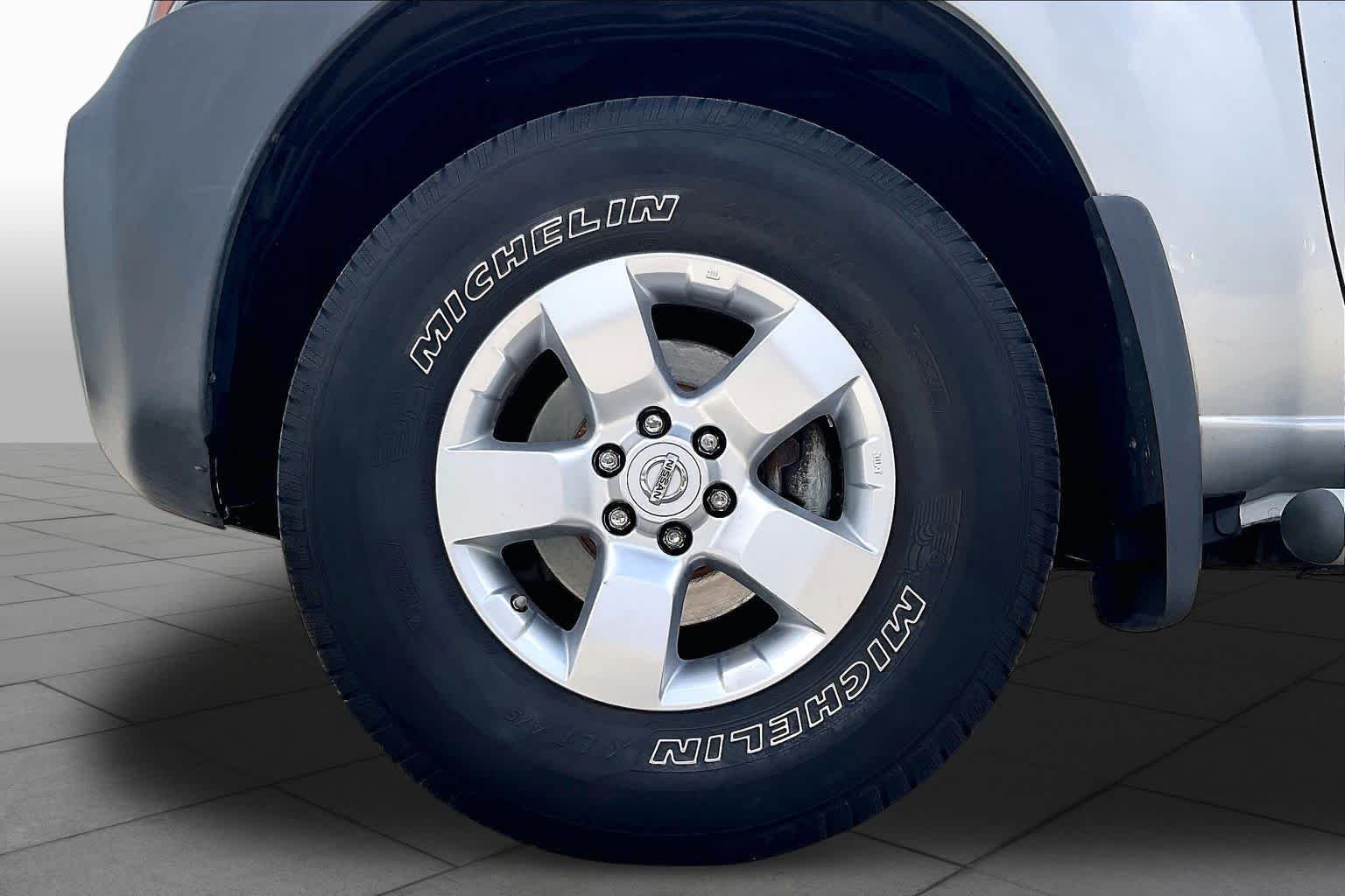 Used 2011 Silver Lightning Nissan S image 9