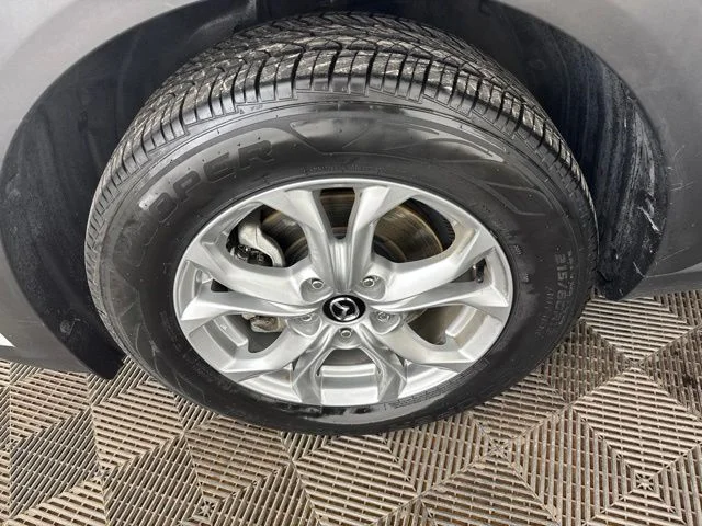 Used 2016 White Mazda Touring image 26