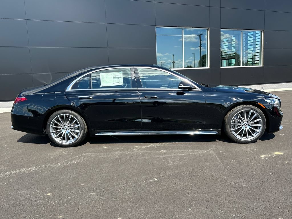 New 2026 Black Mercedes-Benz S580 image 45