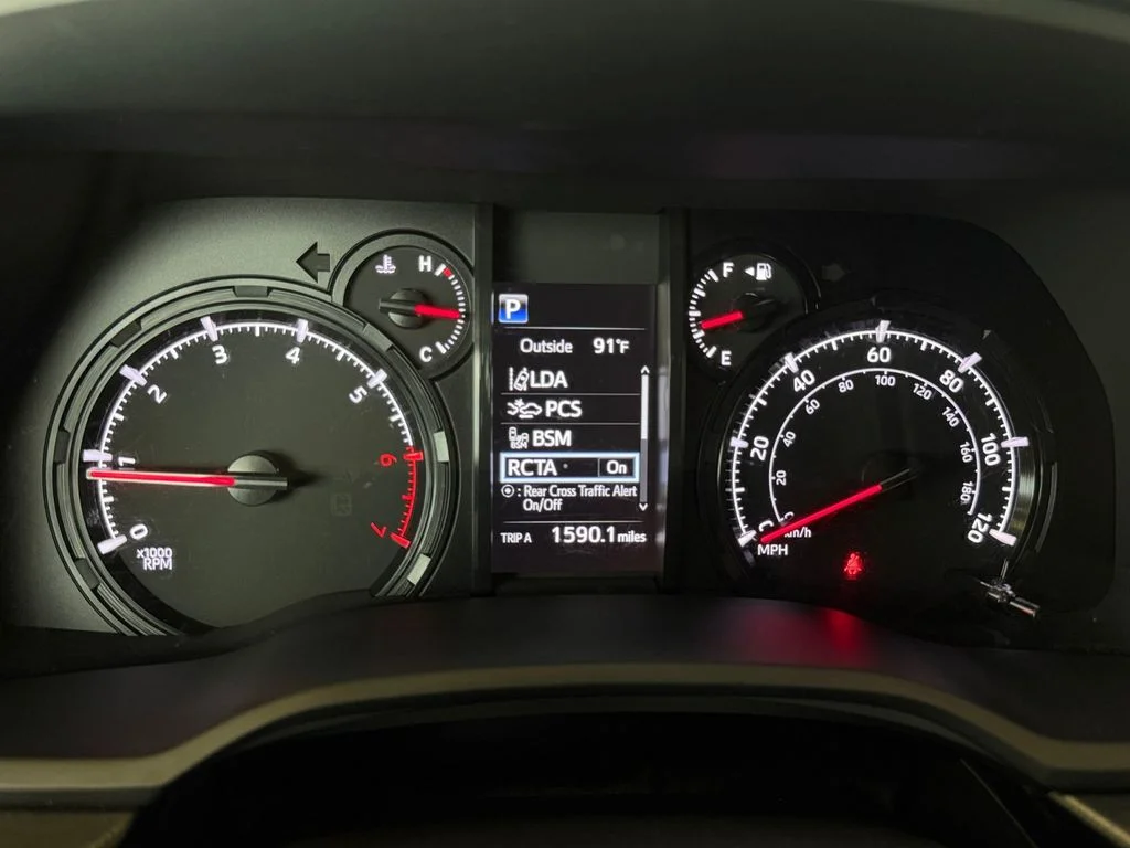 Used 2022 White Toyota SR5 Premium image 16