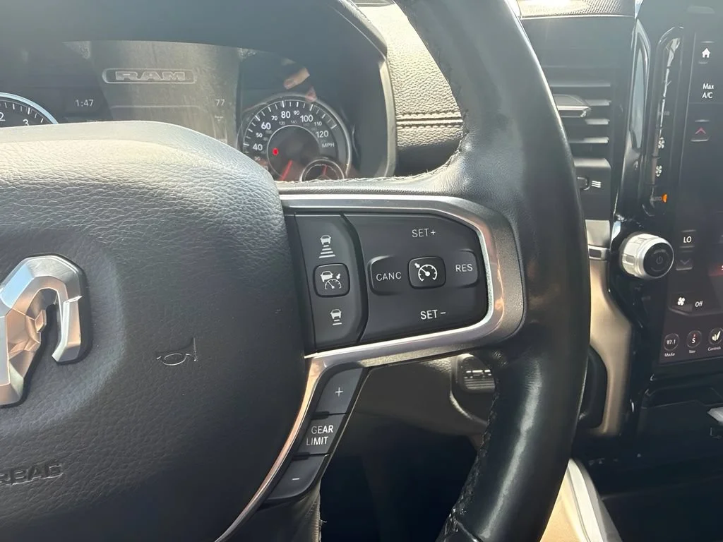 Used 2019  Ram Laramie image 17