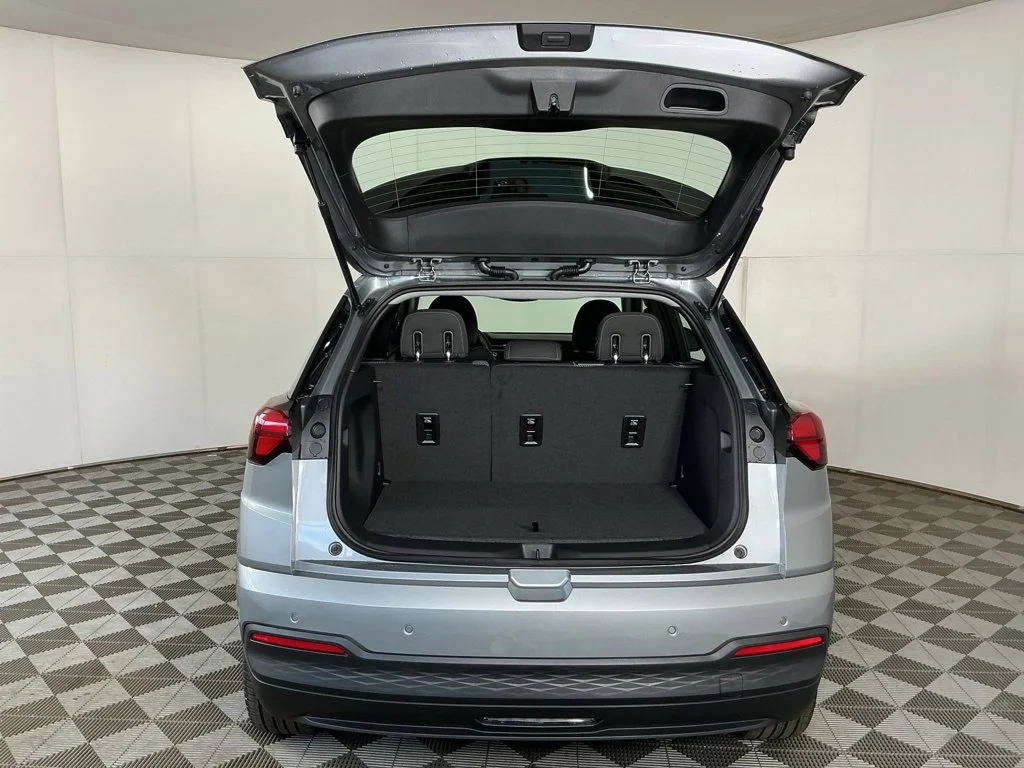New 2027 Sterling Grey Metallic Chevrolet LT image 8