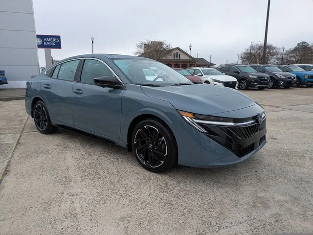 New 2026 Atlantic Gray Metallic Nissan SR image 2