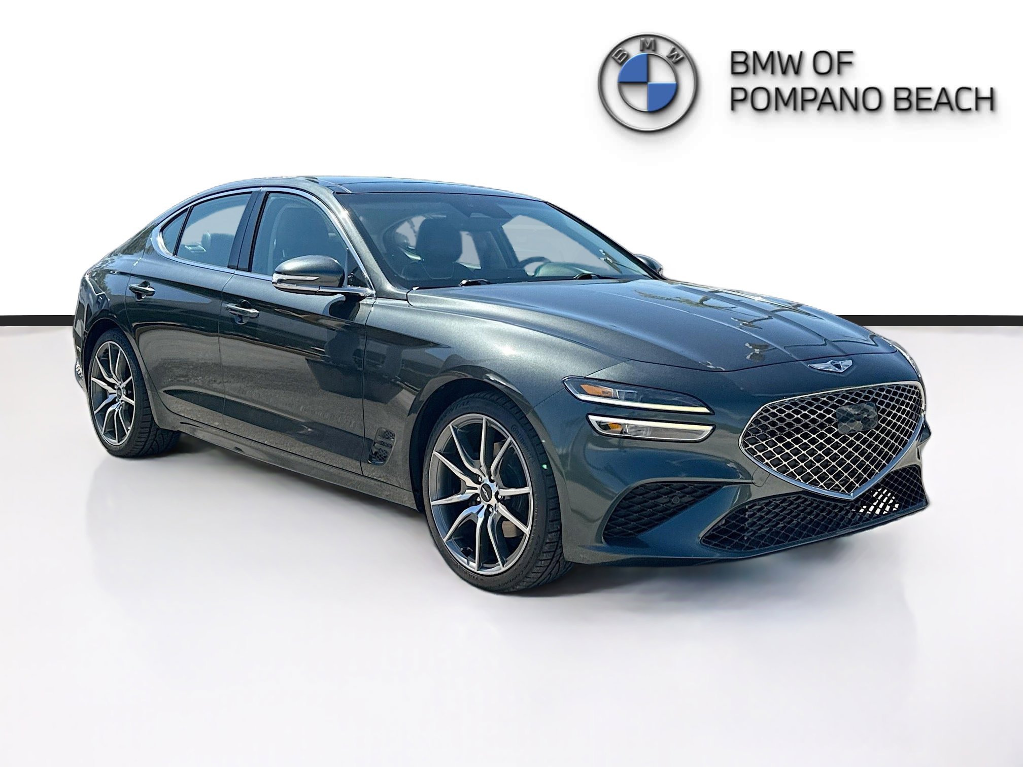 2022 Genesis G70 2.0T Standard's photo