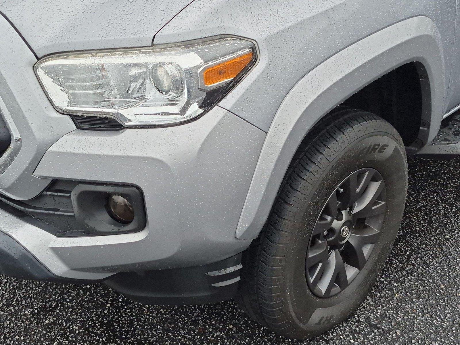 Used 2020 Silver Sky Metallic Toyota SR5 image 9