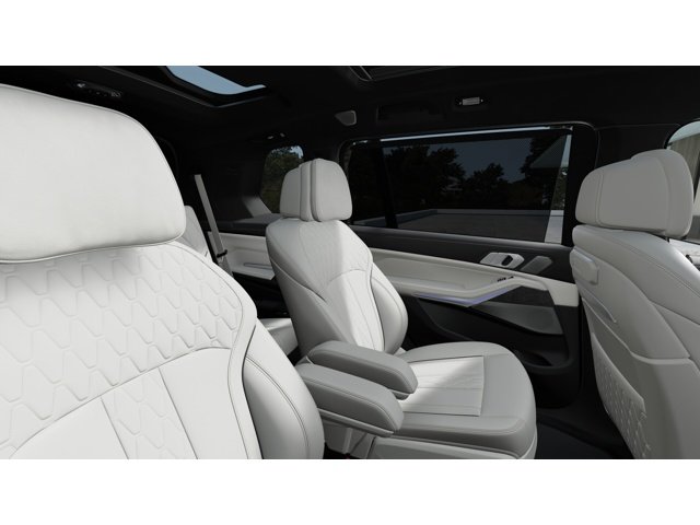 New 2027 Blue BMW X7 M60i image 12