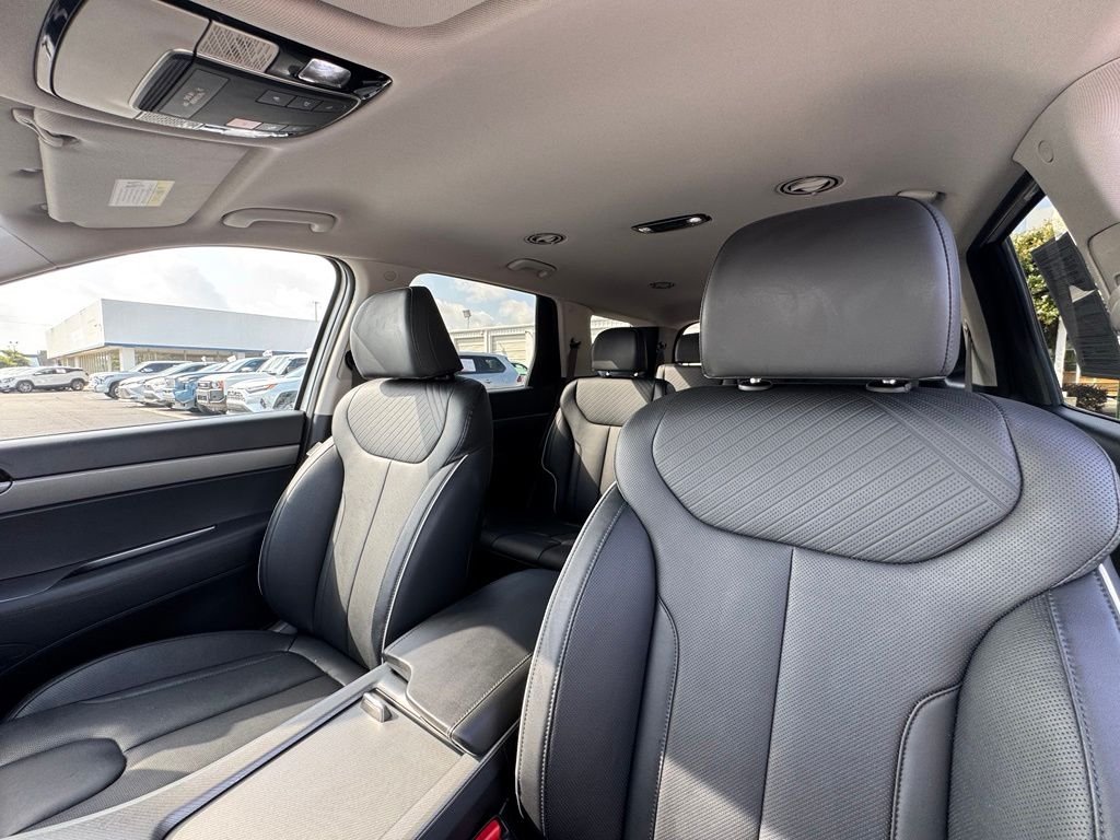 Used 2024 White Hyundai SEL image 19