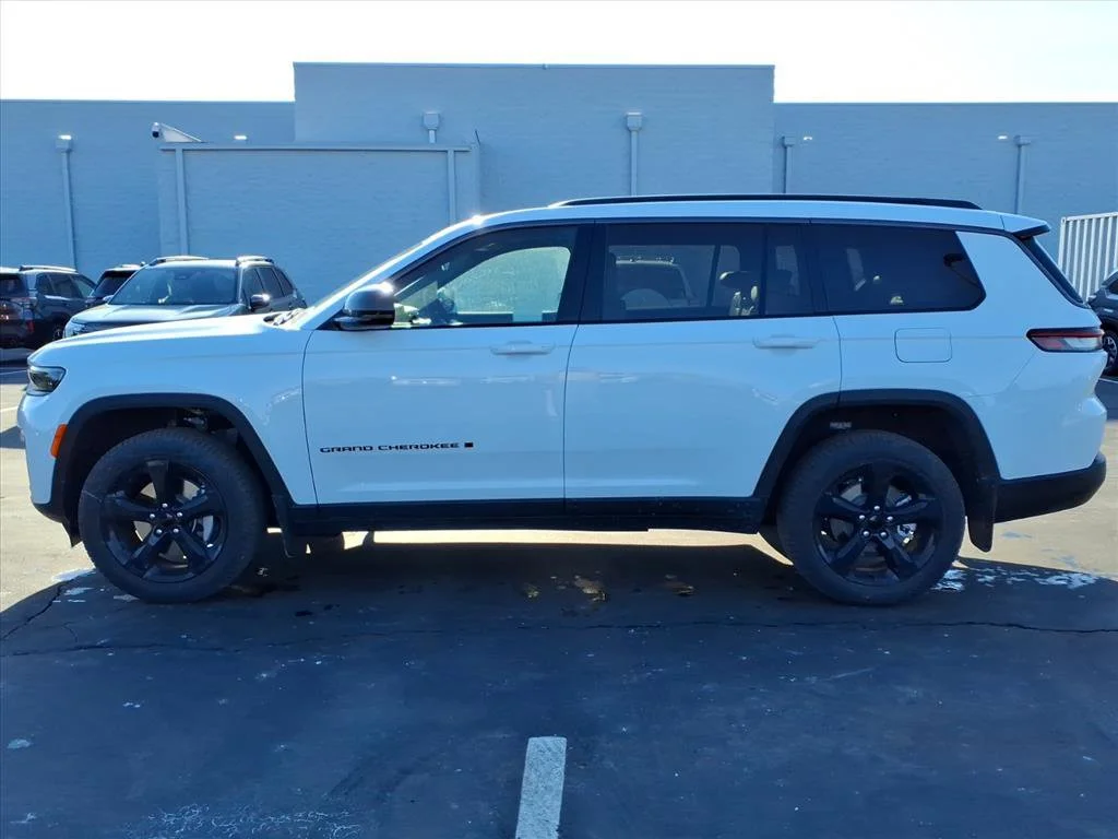 New 2026 Bright White Clearcoat Jeep Limited image 3