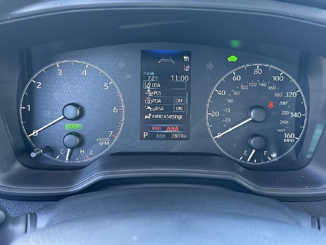 Used 2023  Toyota LE image 22