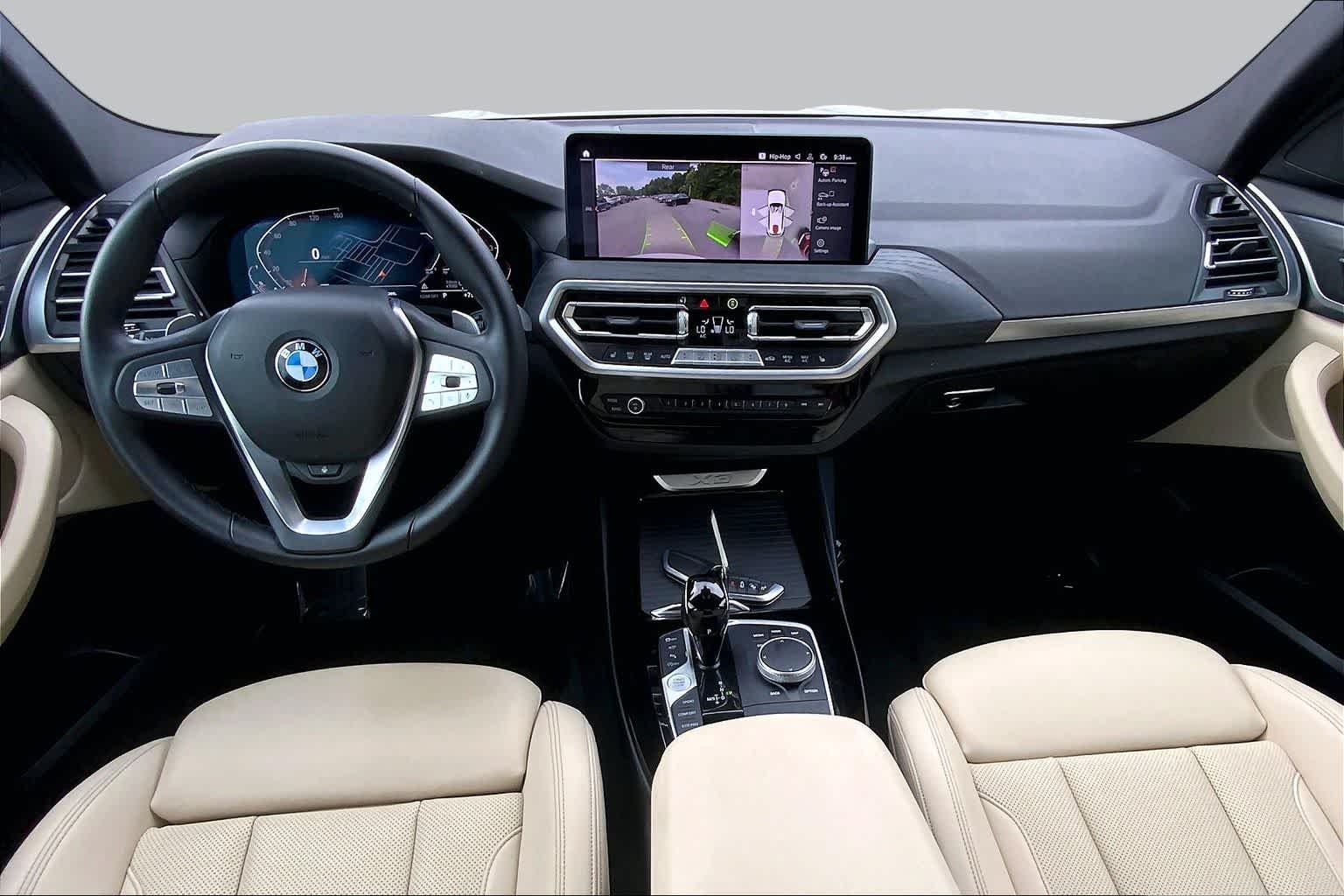 Used 2024 Alpine White BMW sDrive30i image 15