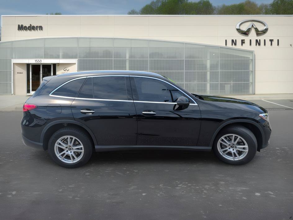 Used 2025 Black Mercedes-Benz GLC 300 image 3