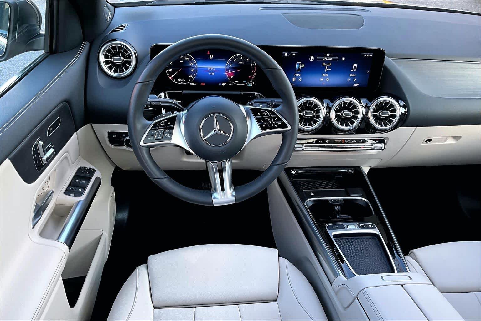New 2026 Mountain Grey Metallic Mercedes-Benz GLA 250 image 6