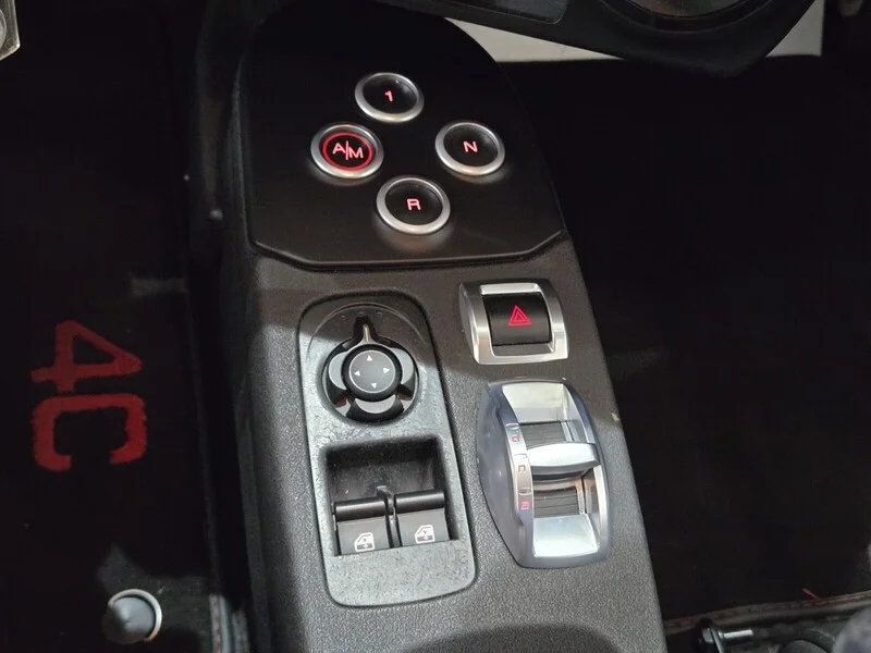 Used 2015 White Alfa Romeo 2DR CPE image 22