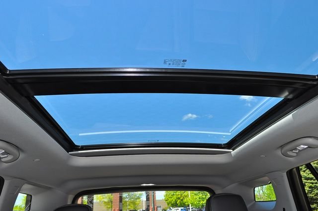 Used 2023 Red GMC SLT image 14