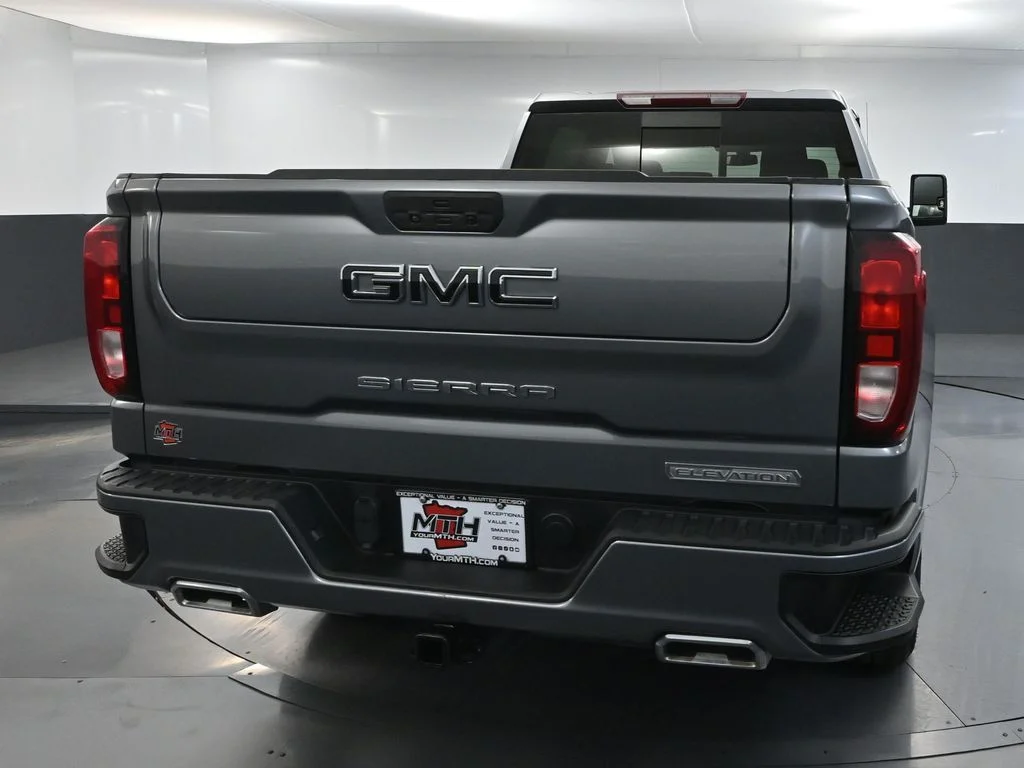 Used 2021 Silver GMC Elevation image 7