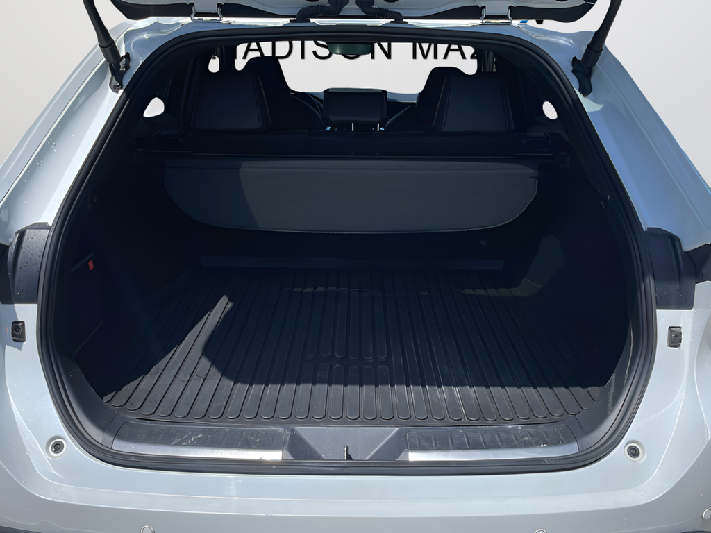 2024 Toyota Venza Limited - Photo 38