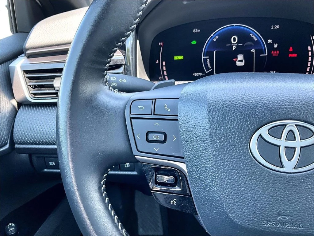 Used 2025 White Toyota SE image 23