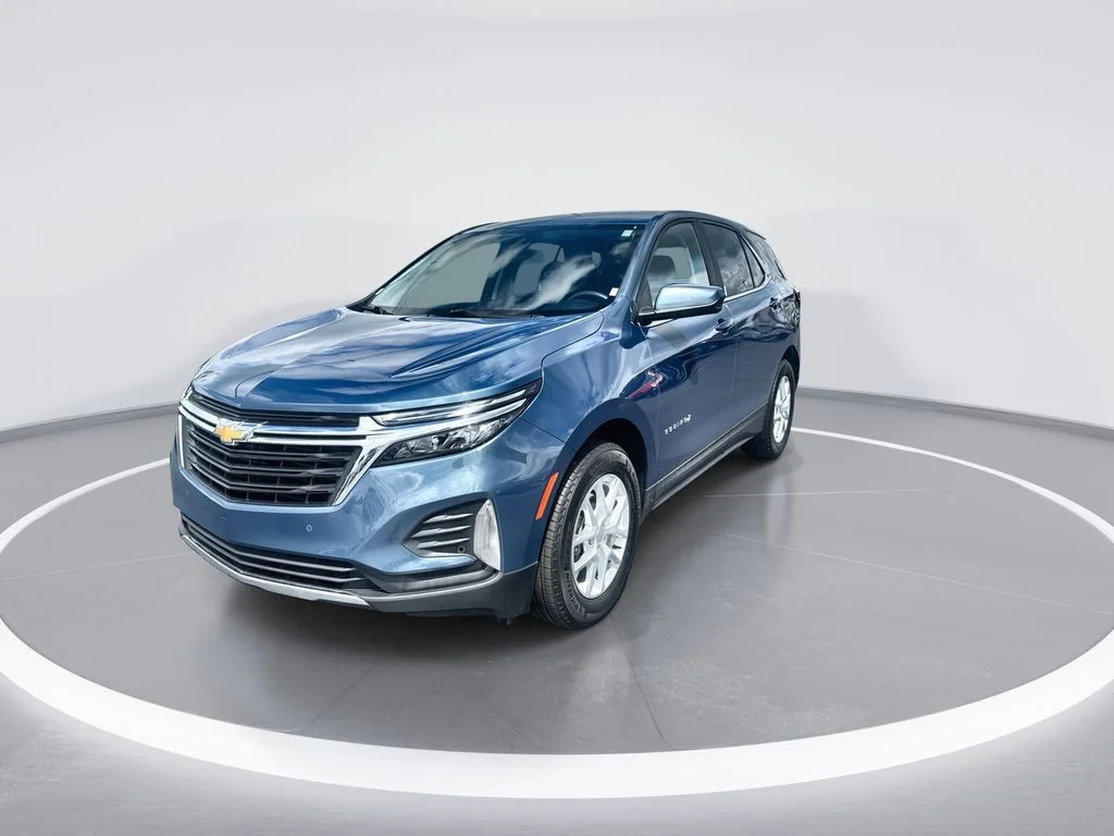 Used 2024 Blue Chevrolet LT image 4