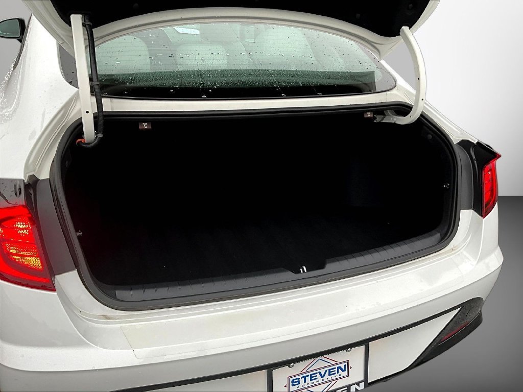 Certified Used 2022 Gray Hyundai SEL image 7