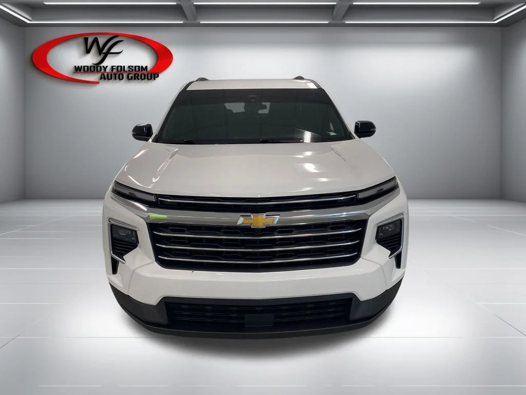 Used 2025 White Chevrolet LT image 2