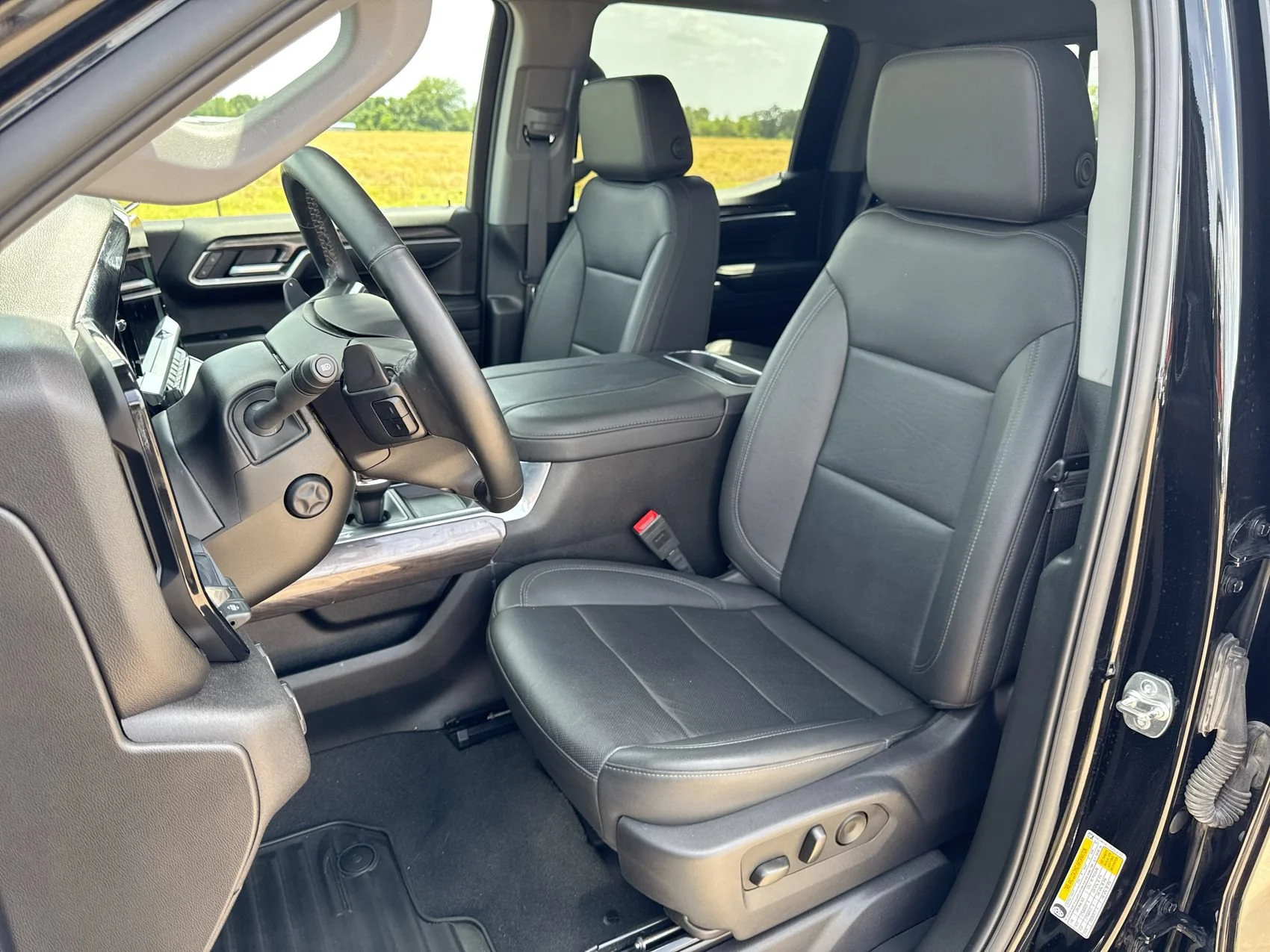 Used 2025 Black Chevrolet LTZ image 11