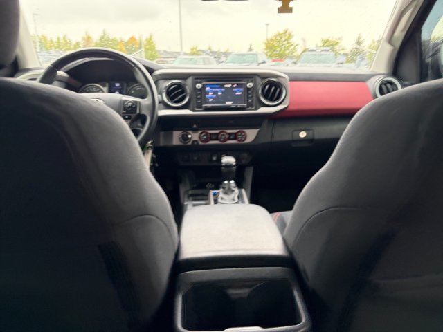 Used 2019 Black Toyota SR5 image 16