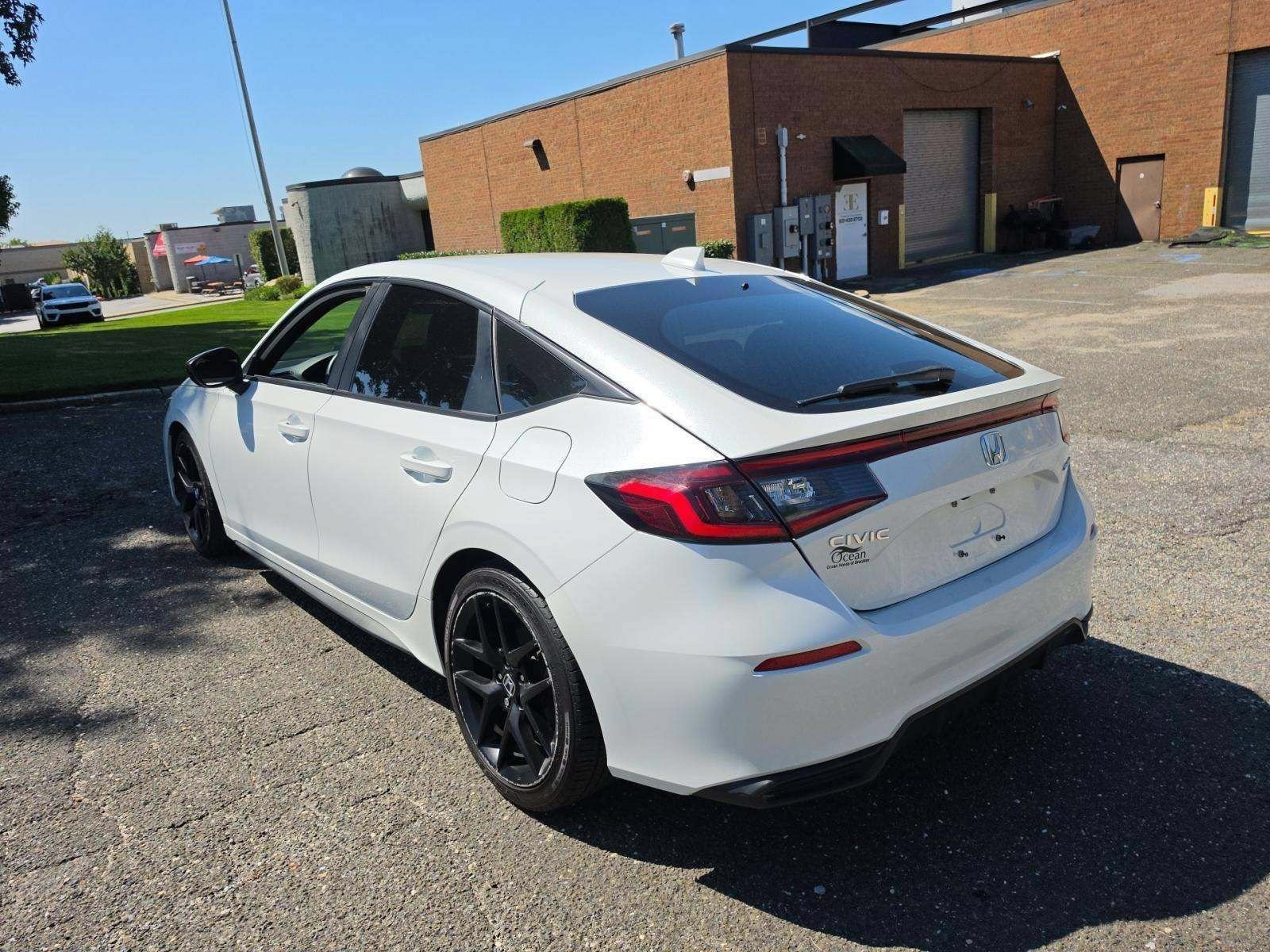 Certified Used 2023 Platinum White Pearl Honda Sport image 2