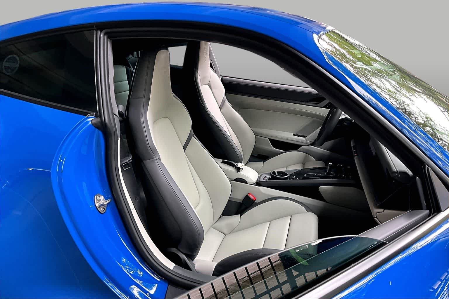 Used 2025 Lugano Blue Porsche Carrera image 8