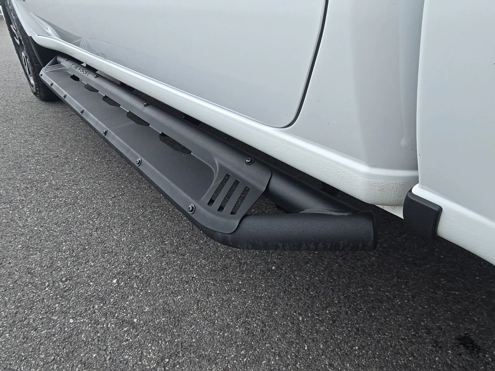 Certified Used 2025 White GMC AT4 image 41
