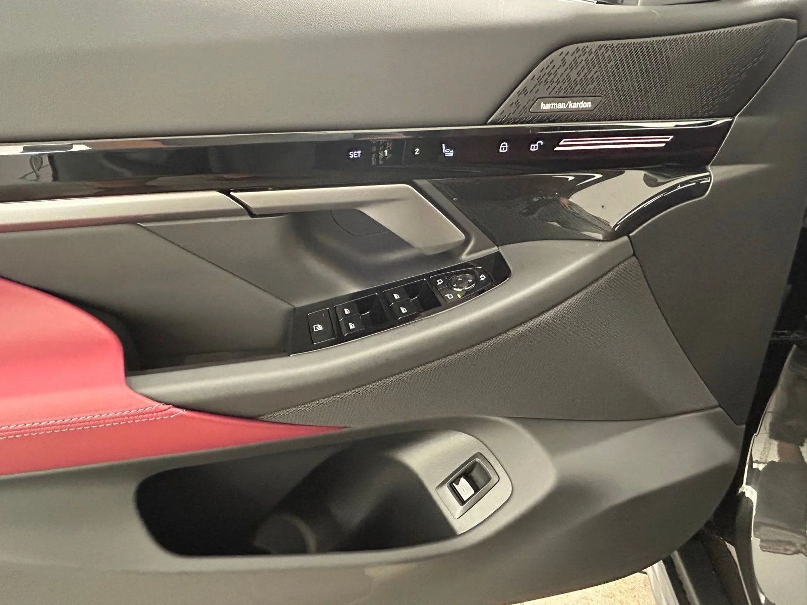 2026 BMW 5 Series 530i - Photo 25