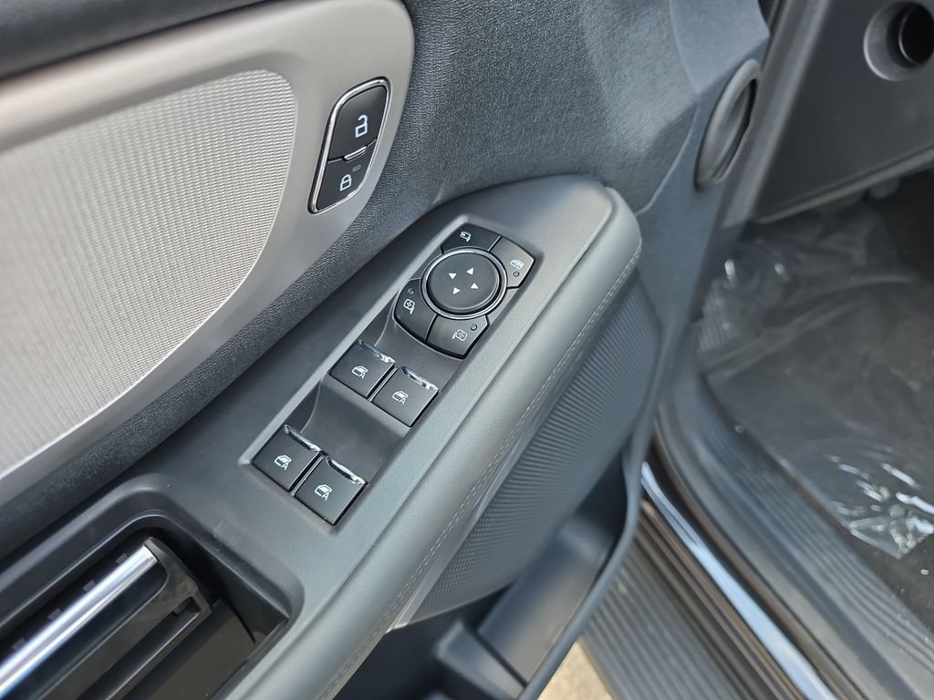 New 2026 Dark Matter Gray Metallic Ford Active image 19