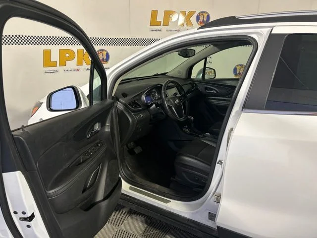 Used 2020 Summit White Buick Preferred image 11