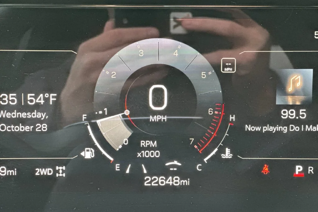 Used 2026 Sterling Metallic GMC Elevation image 26