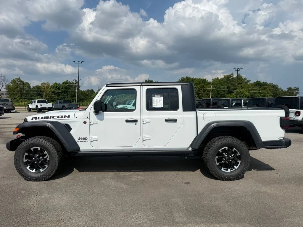Used 2026 White Jeep Rubicon image 4
