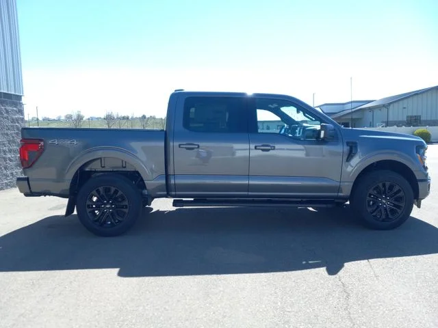 New 2026 Carbonized Gray Metallic Ford XLT image 2
