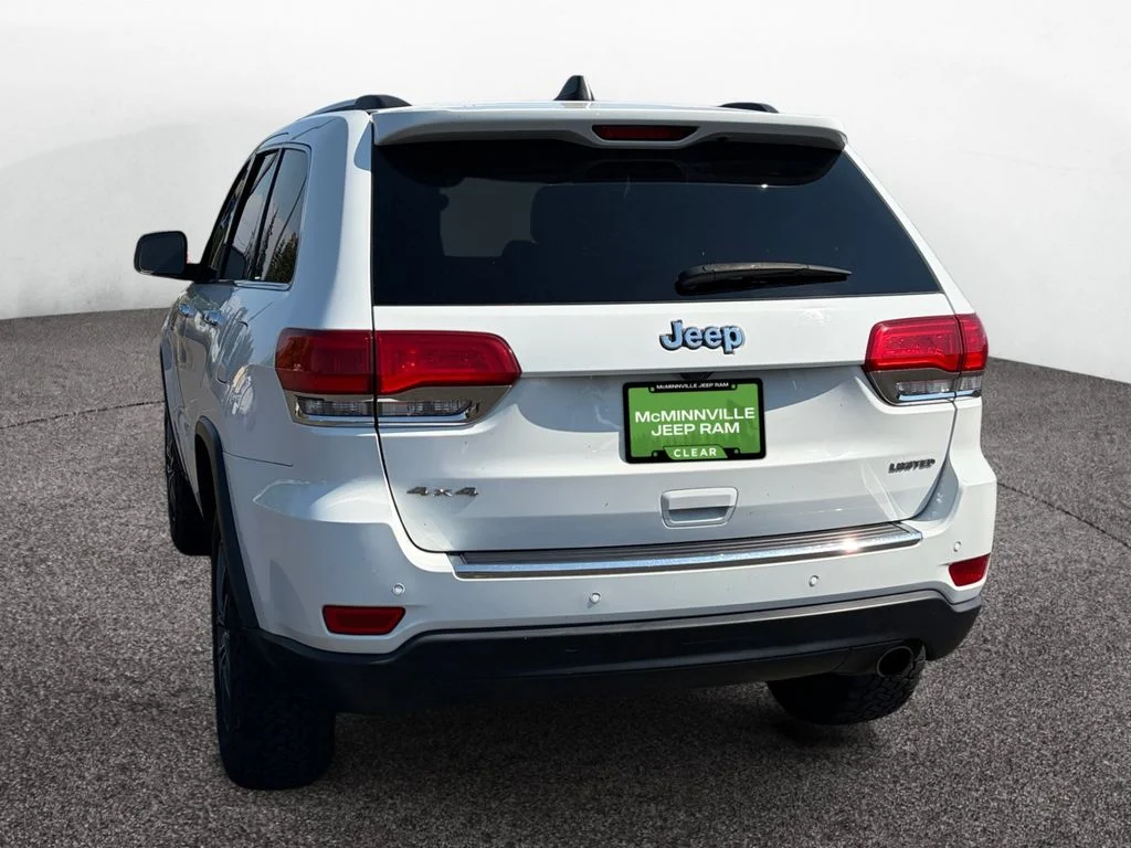 Used 2018 White Jeep Limited image 3
