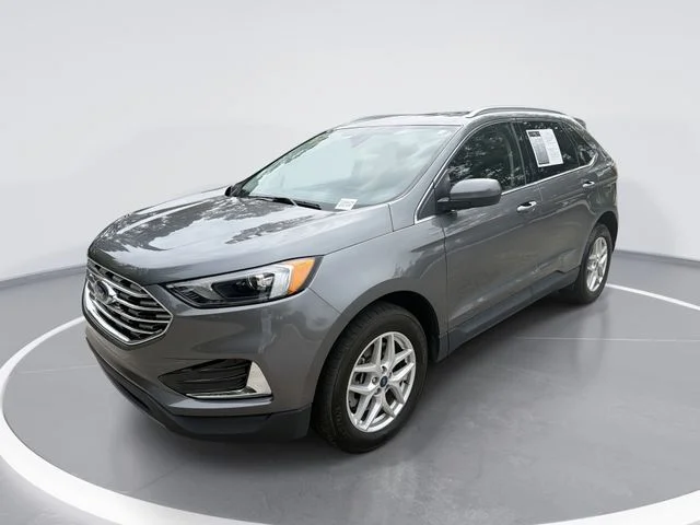 Used 2022 Gray Ford SEL image 1