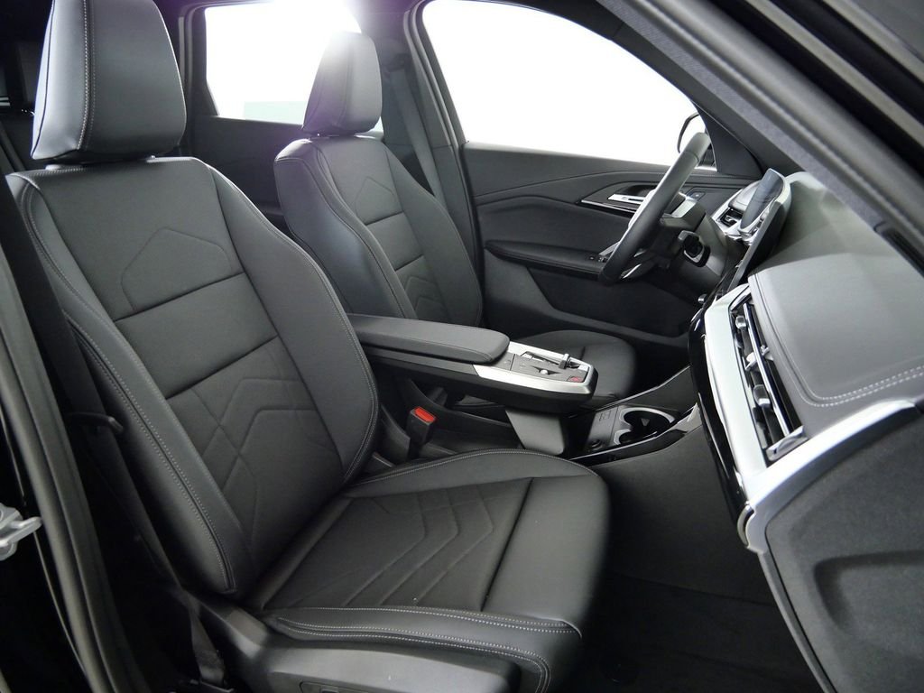 Used 2026 Jet Black BMW xDrive28i image 22