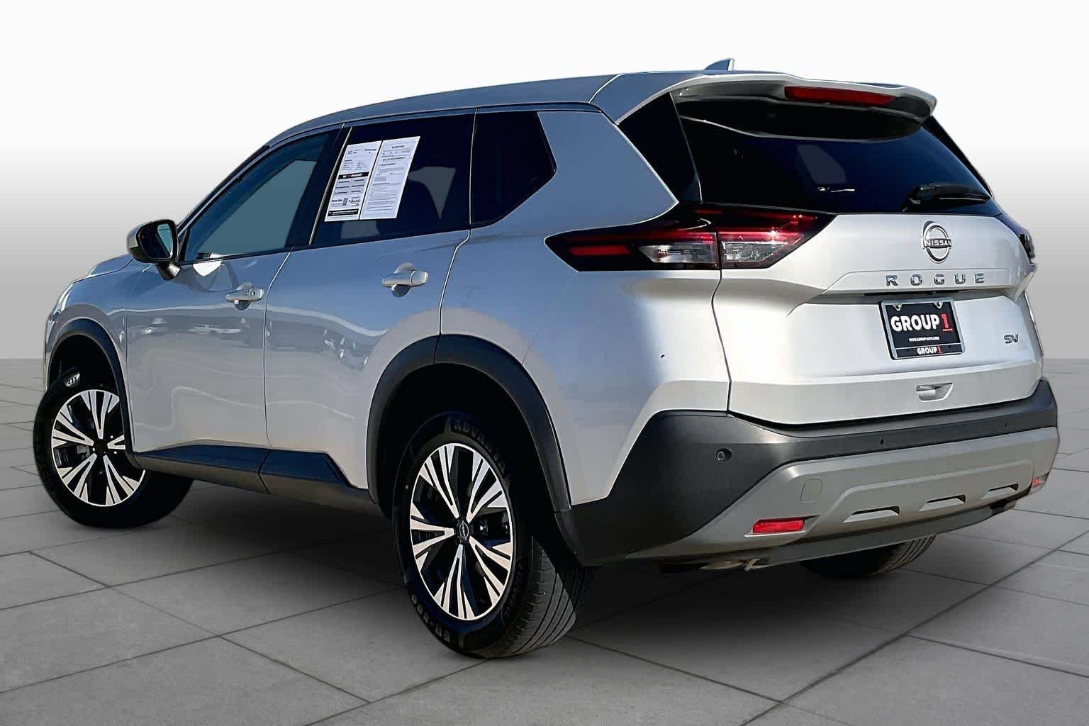 Used 2023 Brilliant Silver Metallic Nissan SV image 12