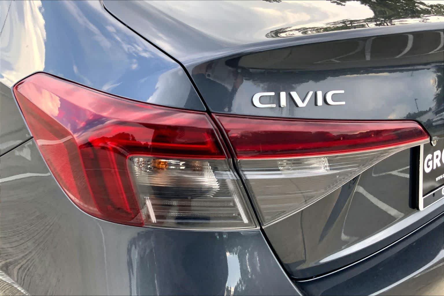 Used 2025 Solar Silver Metallic Honda Sport image 28