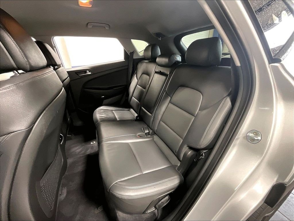 Used 2017 Silver Hyundai Limited image 15
